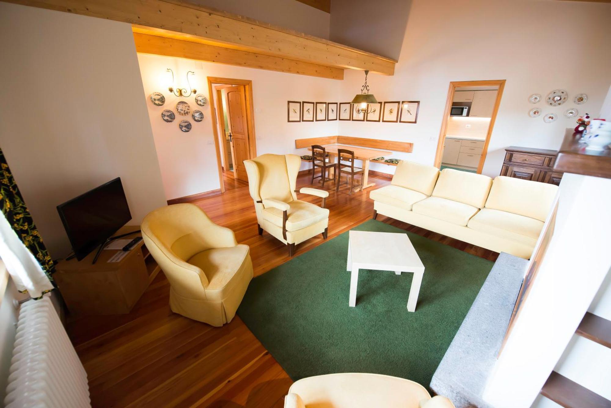 Chalet Elena リヴィーニョ エクステリア 写真